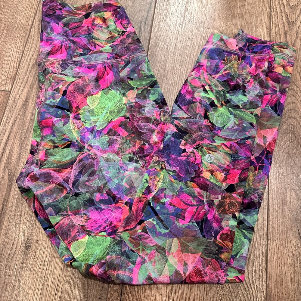 Lululemon HR Wunder Under Training tights sz 8